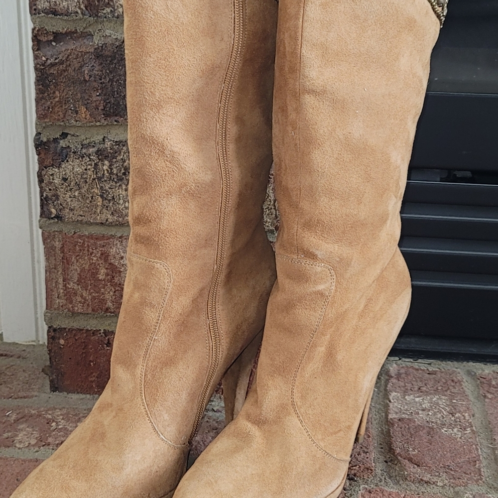 Colin Stuart NIB Jeweled Tan Boots Size 10